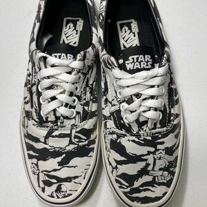 Vans Star Wars Graphic Sneakers in Black and White Womens Size 9 Men’s 7.5 SB-65